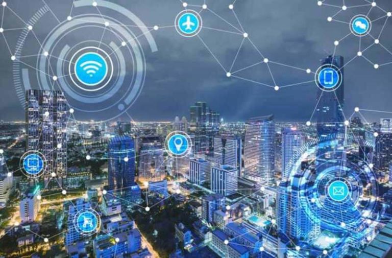 Een futuristische stad bij avond met digitale lijnen, cirkels en punten die het internet vertegenwoordigen