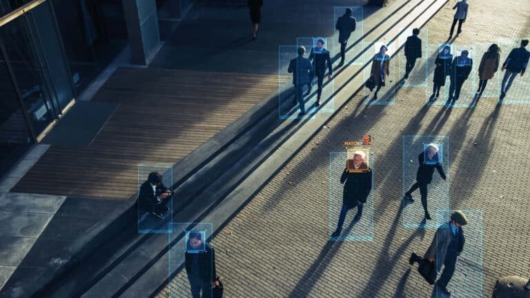 Hoe technologie ons veilig kan houden in een wereld vol gevaar