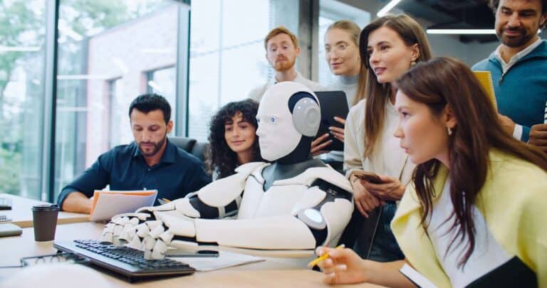 De robots van morgen zijn niet alleen sneller en sterker dan wij, maar ook beter in voelen, zichzelf genezen en met de wereld communiceren.